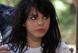 Adolescente selvagem da floresta - Gina Valentina videos porno