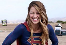 Atriz Melissa Benoist do seriado Supergirl caiu na net