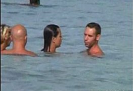 Kate e layla com seus namorados na agua mta safadeza