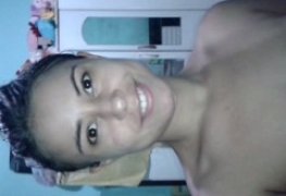 Linda gaucha novinha exibindo a pepeka depilada em video amador
