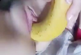 Novinha de 15 anos com banana na buceta vazou no WhatsApp