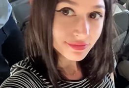 Novinha se masturbou no avião e gravou pra provocar