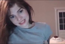 Novinha top em altas putaria na webcam