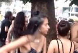 Safada novinha pelas ruas no carnaval de São Paulo