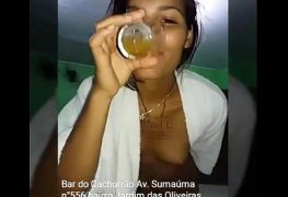 Tigresa Vip Bêbada se masturbando para os fãs
